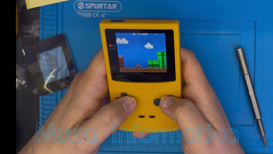 Game Boy Color con schermo OLED: restauro hi-tech firmato Musa Informatica